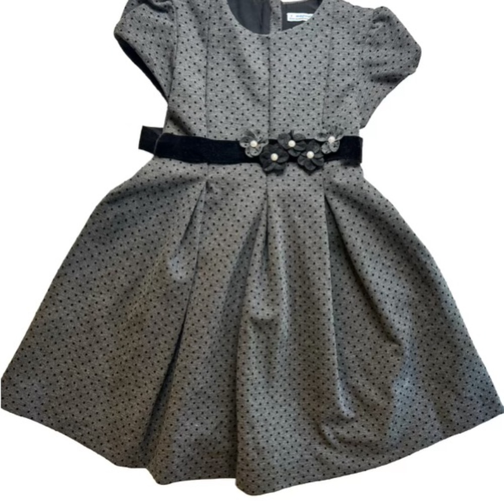 Mayoral brand, Super cute girls dress!